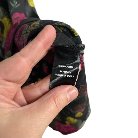 Dark‎ Feminine Floral Peplum Tank Torrid Jacquard Statement Glam Size 1X - Picture 6 of 7